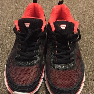 FILA women’s shoes size 7.5